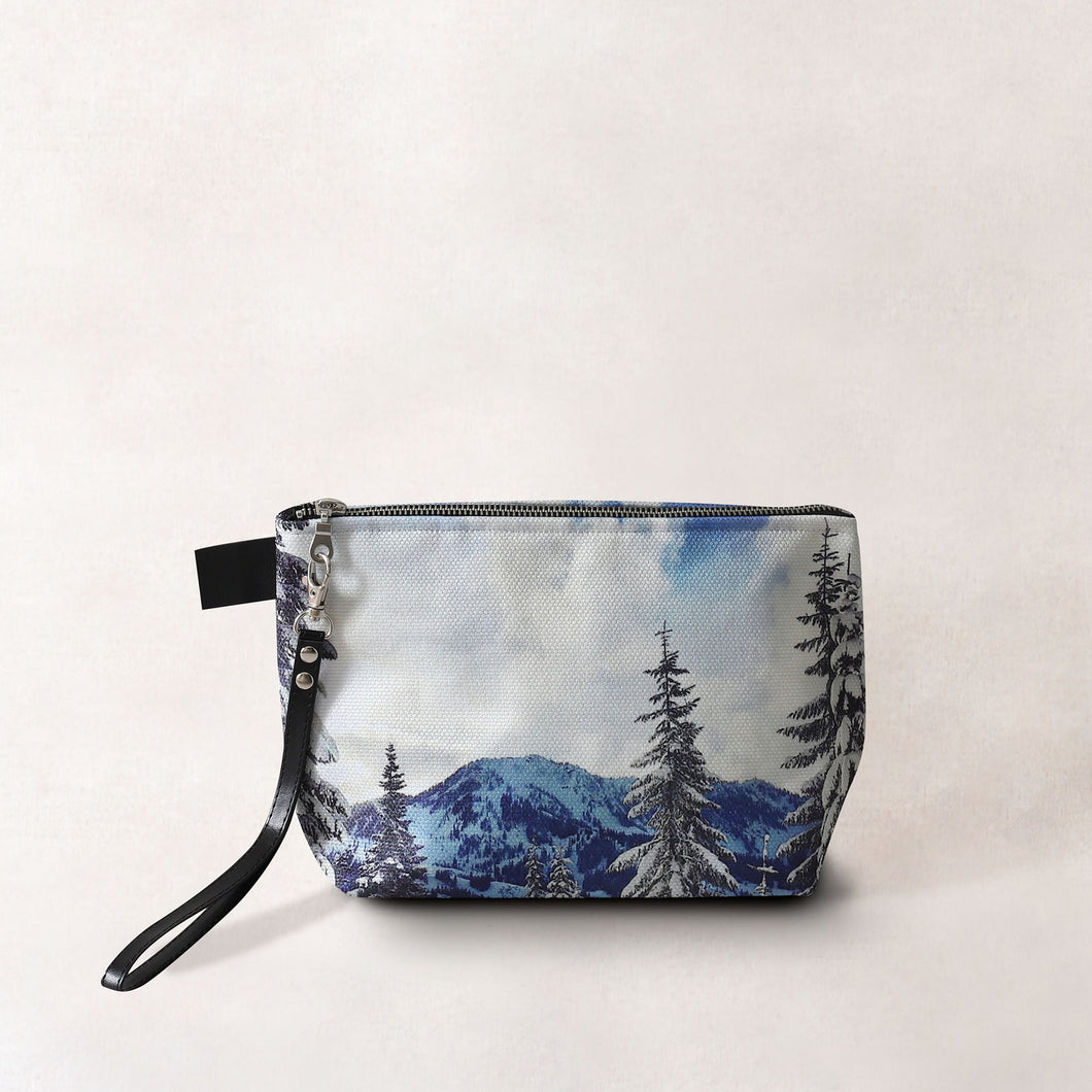 Snowy Pass Bag